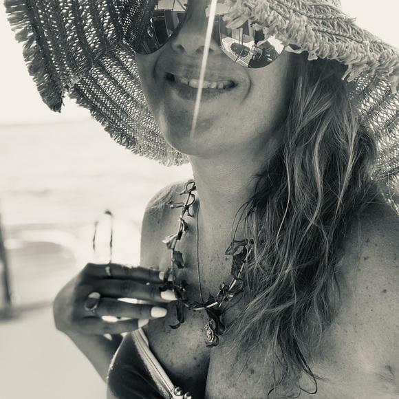 Meet your Posher, Luciana - Picture 3 of 15